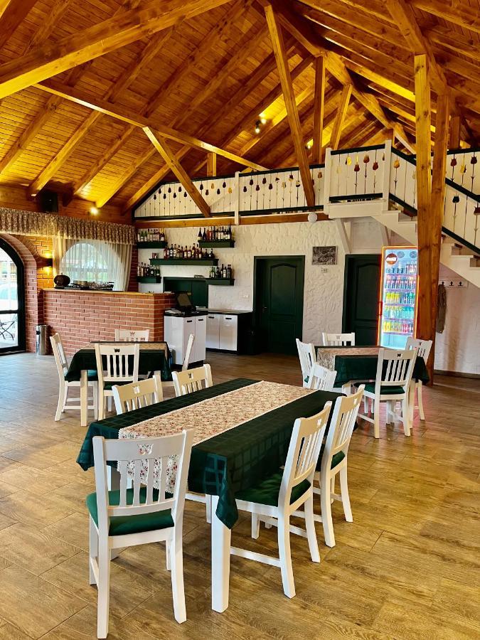 Biotour Camping & Restaurant Ghimes-Faget Luaran gambar