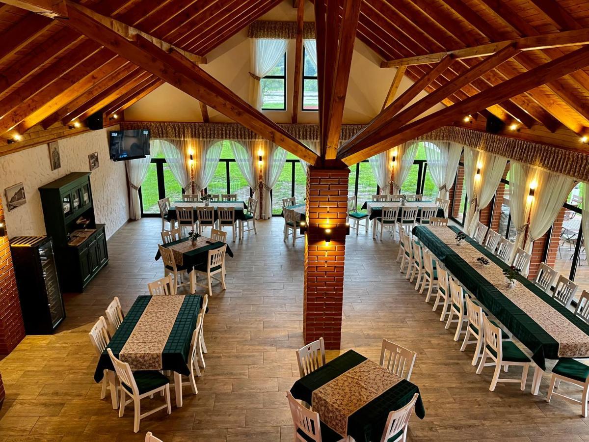 Biotour Camping & Restaurant Ghimes-Faget Luaran gambar