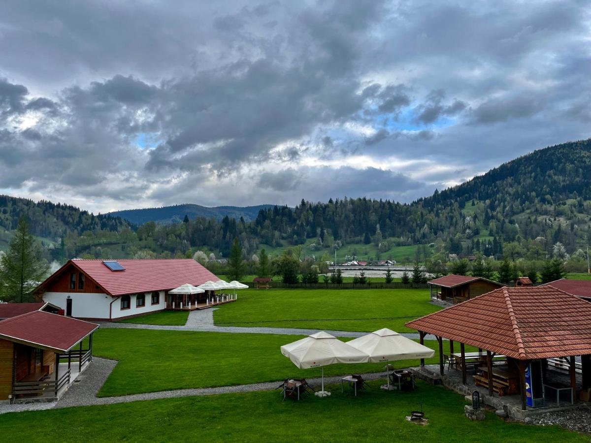 Biotour Camping & Restaurant Ghimes-Faget Luaran gambar