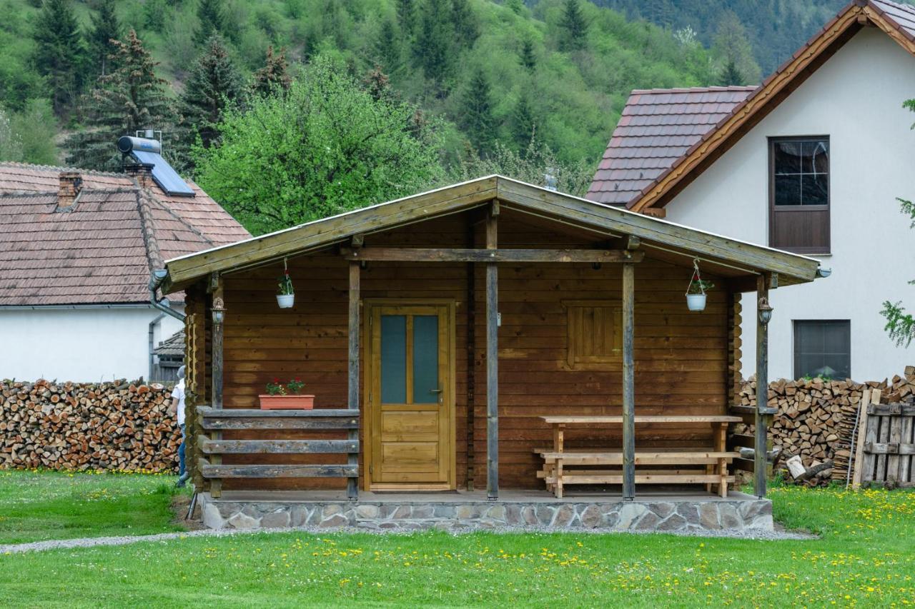 Biotour Camping & Restaurant Ghimes-Faget Luaran gambar